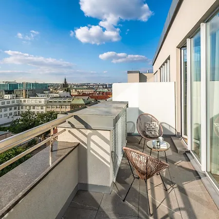 Vn17 Rooftop Suites By Adrez-2